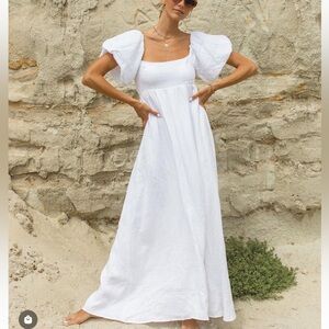 Solai linen 
Chic White Puff Sleeve Maxi Dress